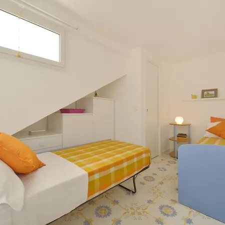 Apartamento Ensemble: Casa Con Giardino Procida