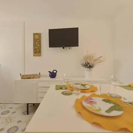 Apartamento Ensemble: Casa Con Giardino Procida