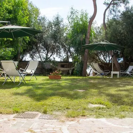 Ensemble: Casa Con Giardino